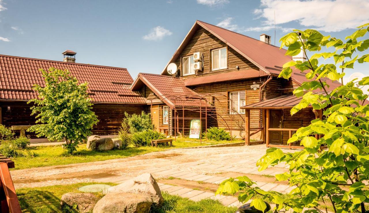 Usadba Belovezhskoye Pomestye Hotel Kamenyuky Luaran gambar