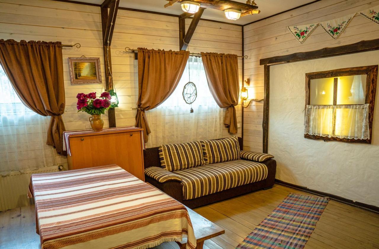 Usadba Belovezhskoye Pomestye Hotel Kamenyuky Luaran gambar