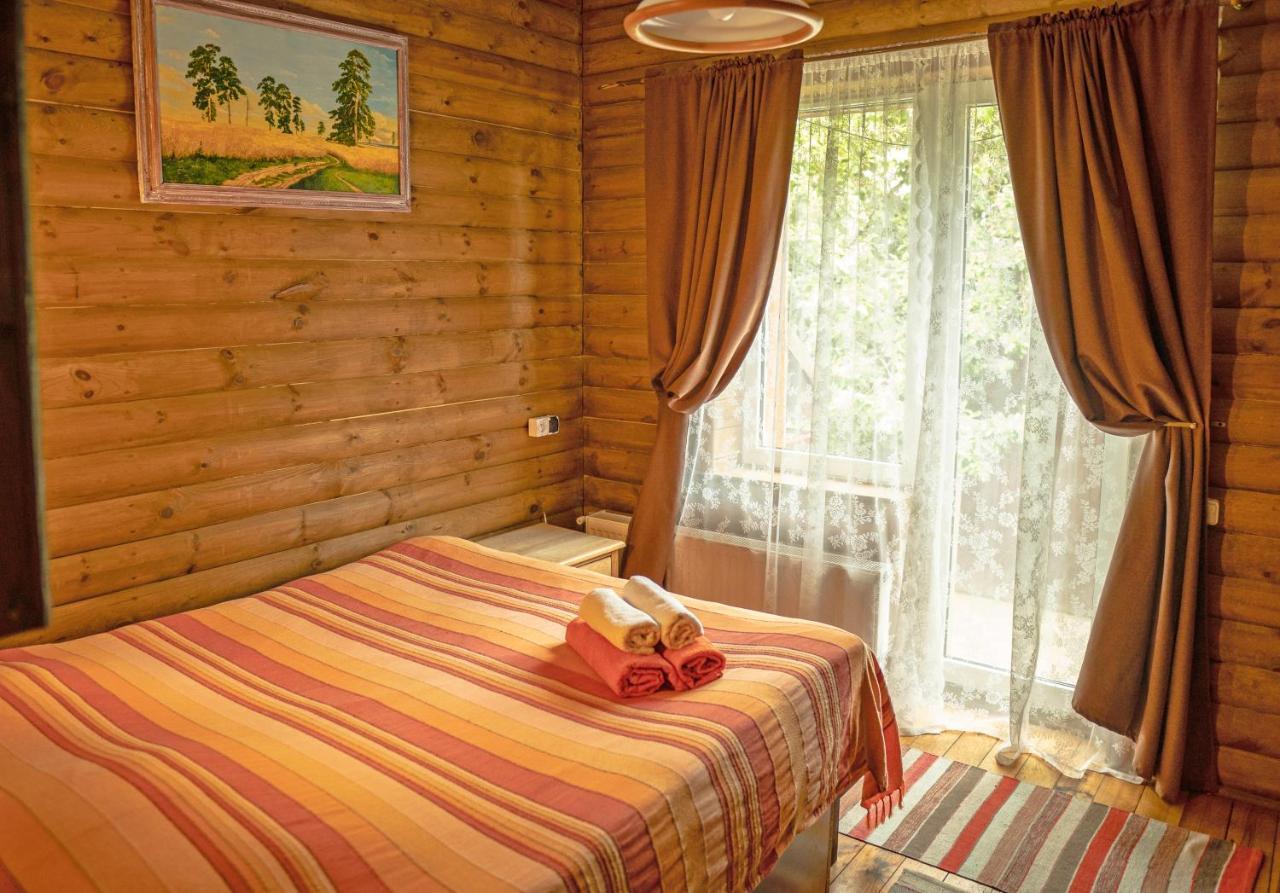 Usadba Belovezhskoye Pomestye Hotel Kamenyuky Luaran gambar
