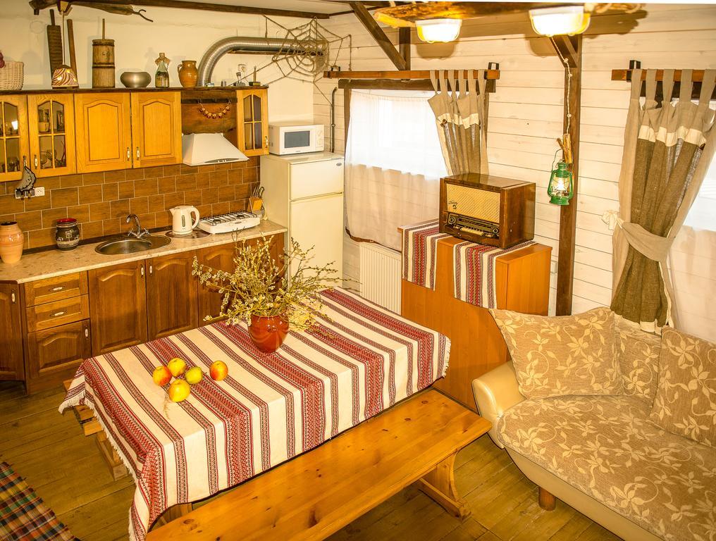 Usadba Belovezhskoye Pomestye Hotel Kamenyuky Luaran gambar
