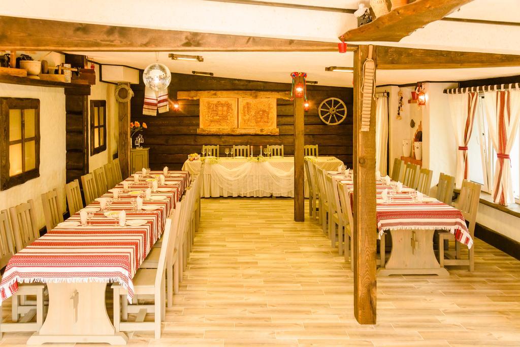 Usadba Belovezhskoye Pomestye Hotel Kamenyuky Luaran gambar